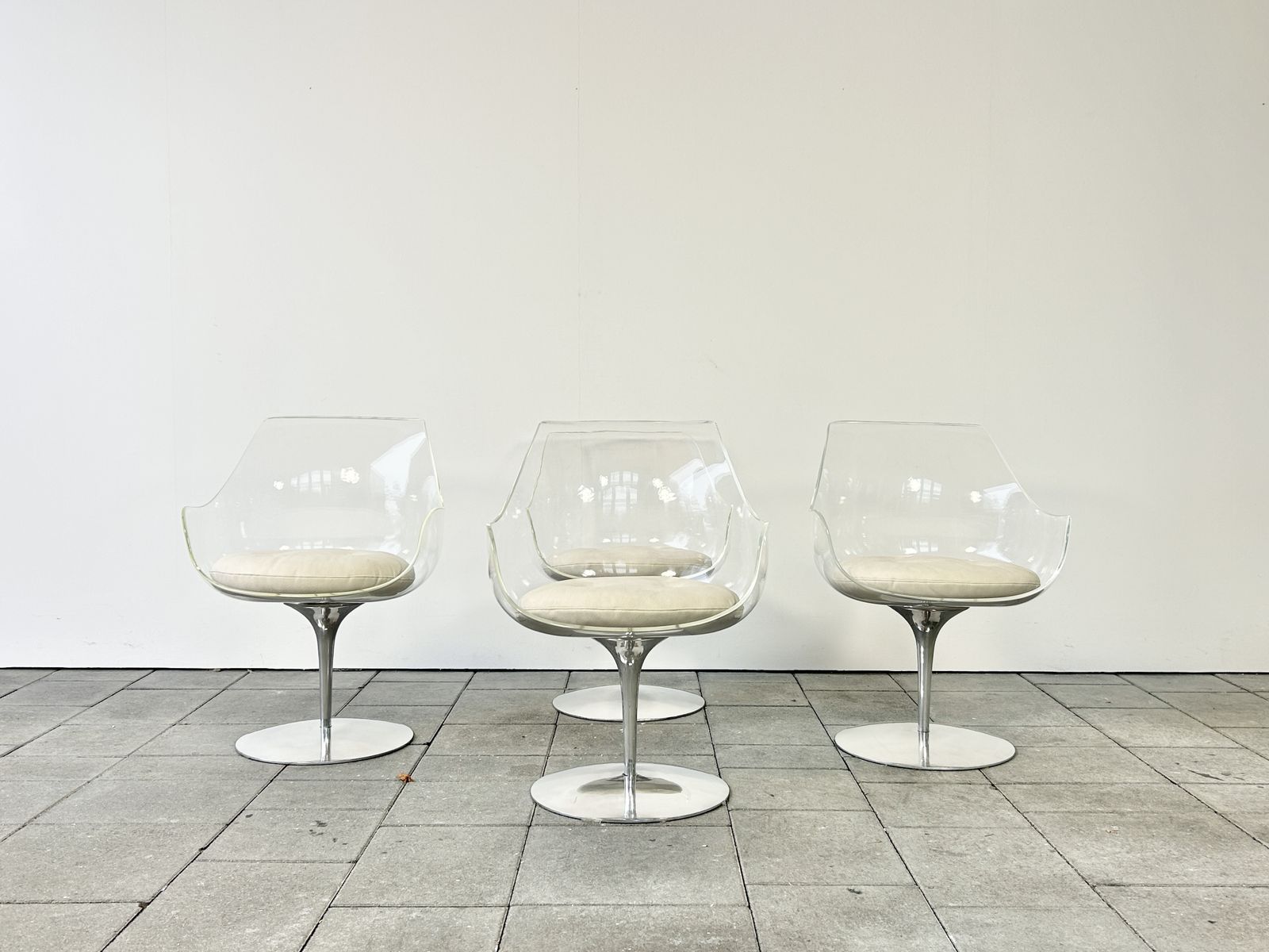 photo furniture Set Of Four Champagne Chairs Design Erwine & Estelle Laverne For Formes Nouvelles 1960s