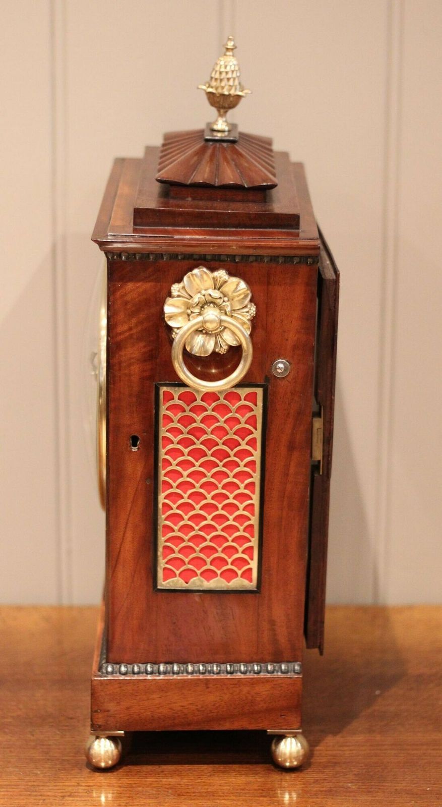 photo furniture Mahogany Regency Chamfer Top Bracket Clock