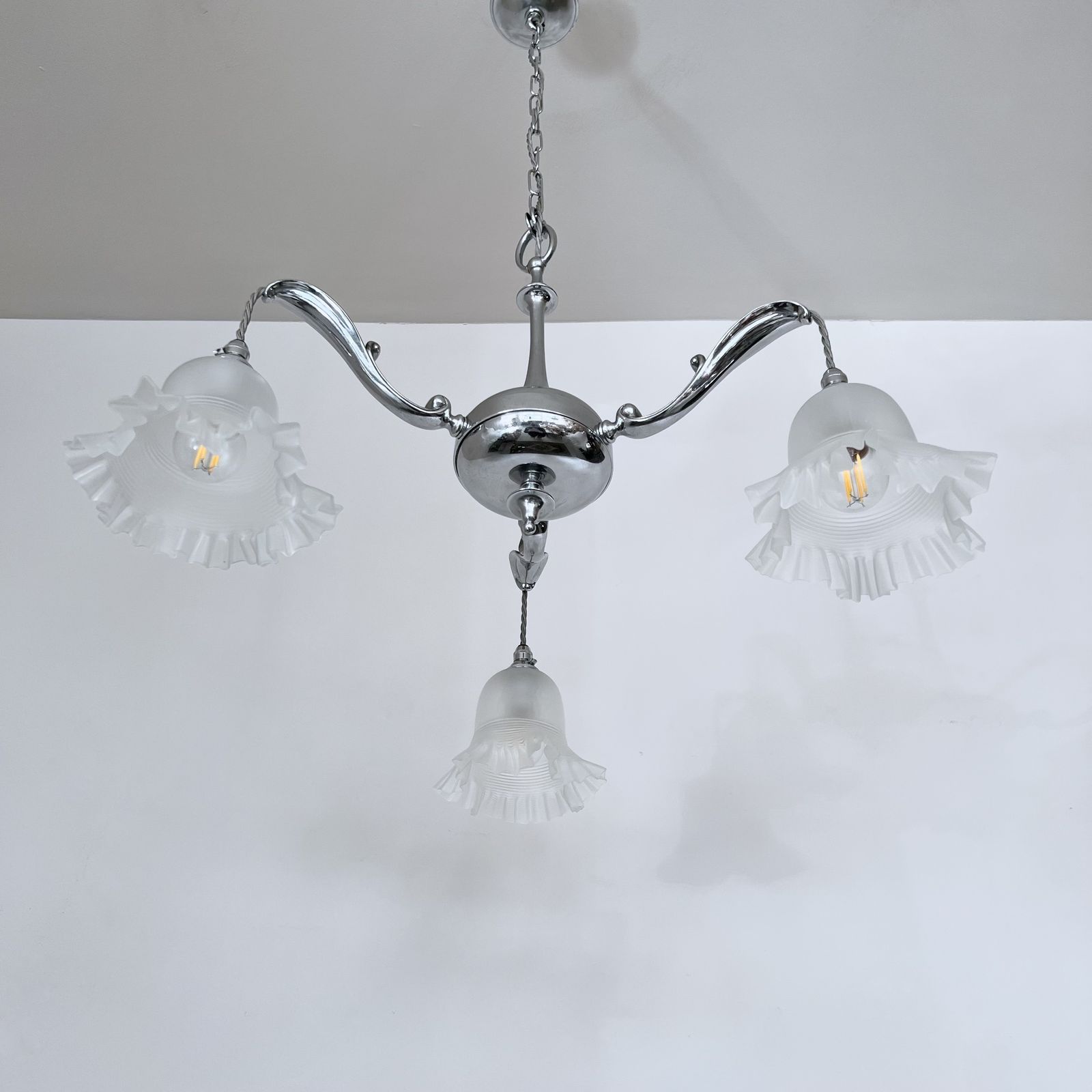 Art Deco Chromed Chandelier With Frosted Frill Shades photo for sale