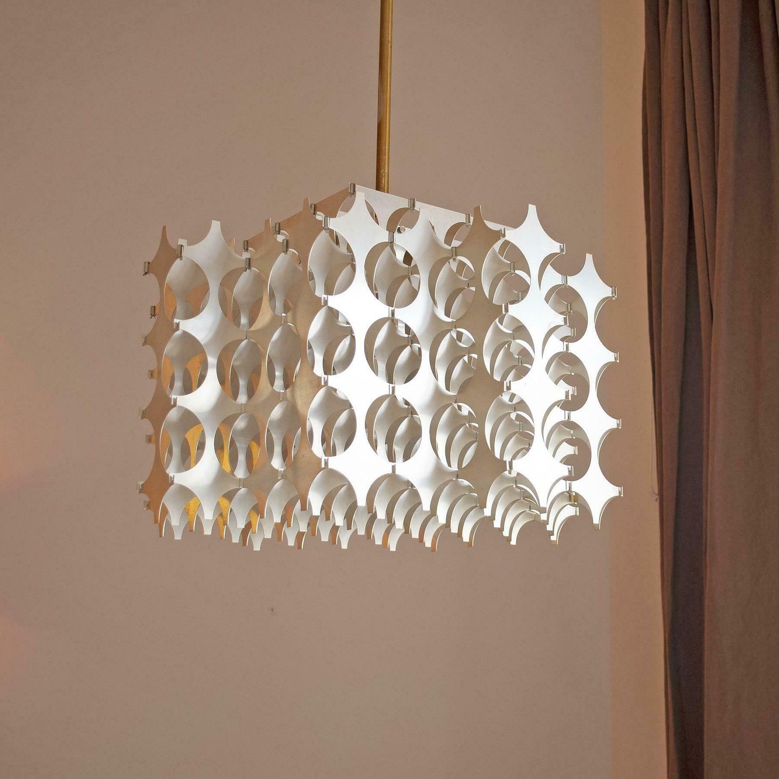 photo furniture Mario Marenco Chandelier Chyntia 1970s