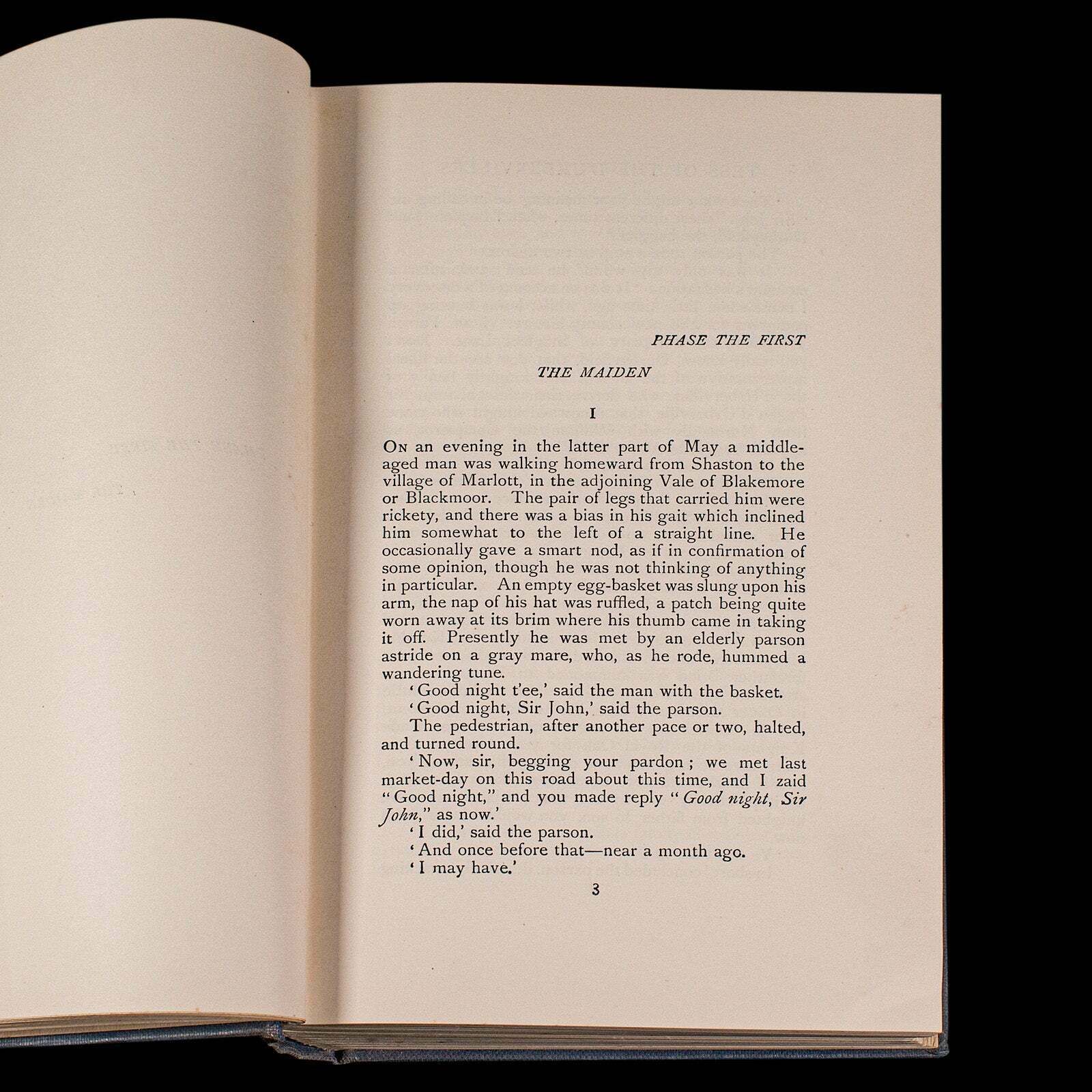 Vintage Book, Tess Of The D'urbervilles, Thomas Hardy, Limited Edition, Novel photo 485.0
