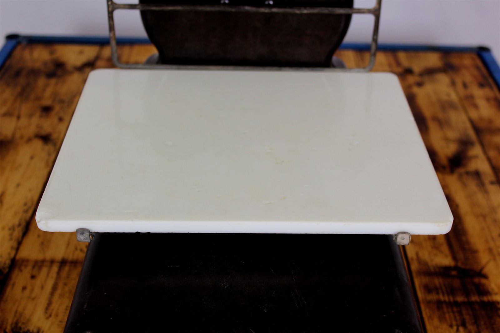 photo vinterior Semi Automatic Large Bakelite Grocery Scale, Czech Republic, 1930s