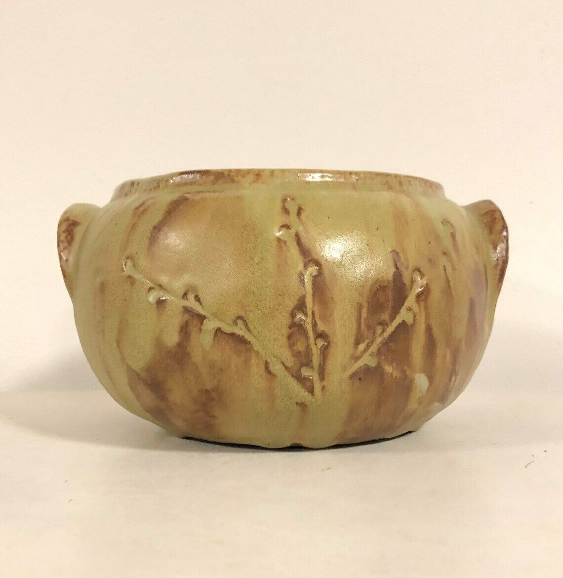 Danish Mid Century Fine Art Ceramic Bowl From 1983 With Gorgeous Beige And Brown Nuanced Glaze, Branch Decoration And Organic Shape