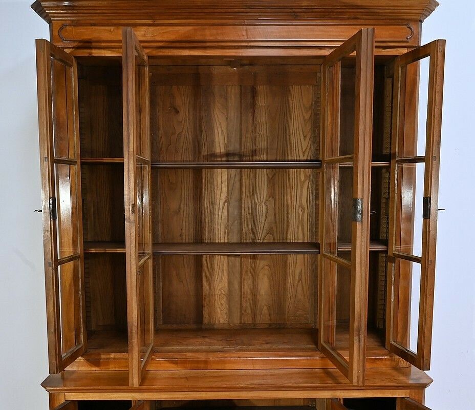 photo vinterior Two Body Bookcase In Solid Walnut – Late 19th Century