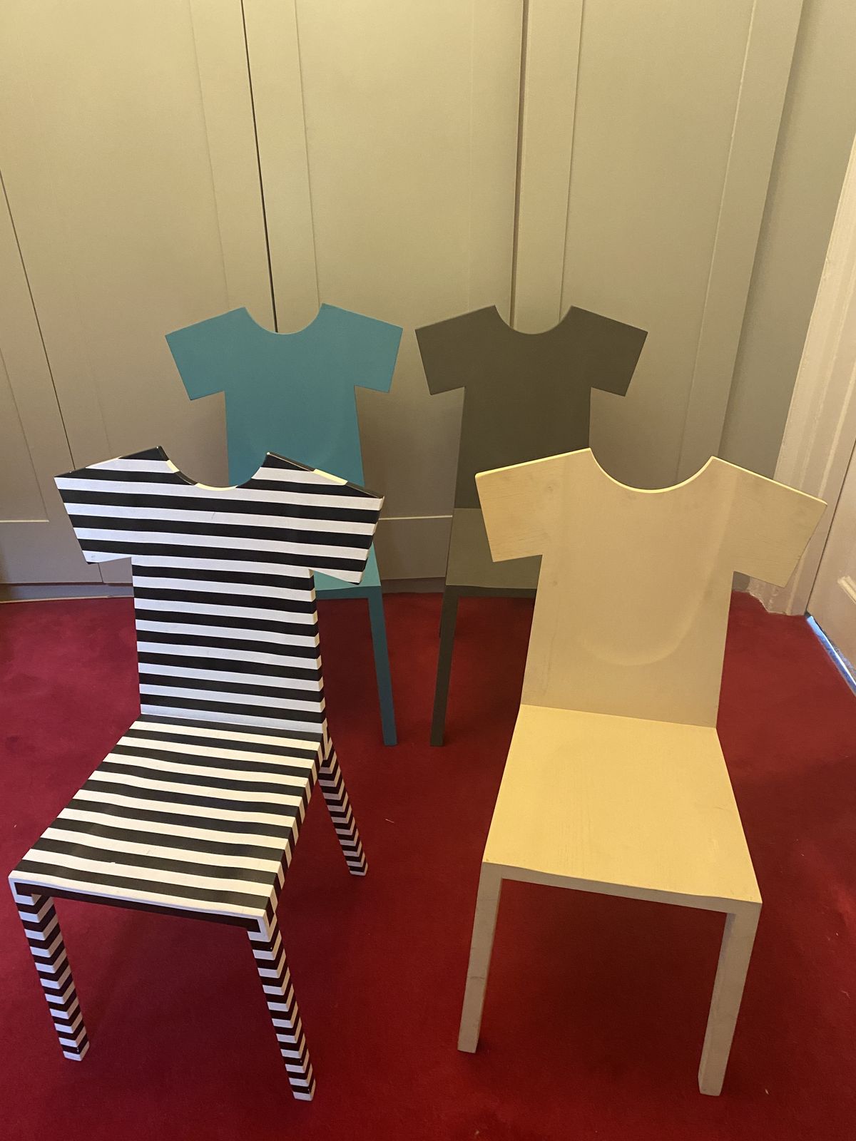 Mogg T Chairs 3 Coloured And 1 Striped   4 Sold Together