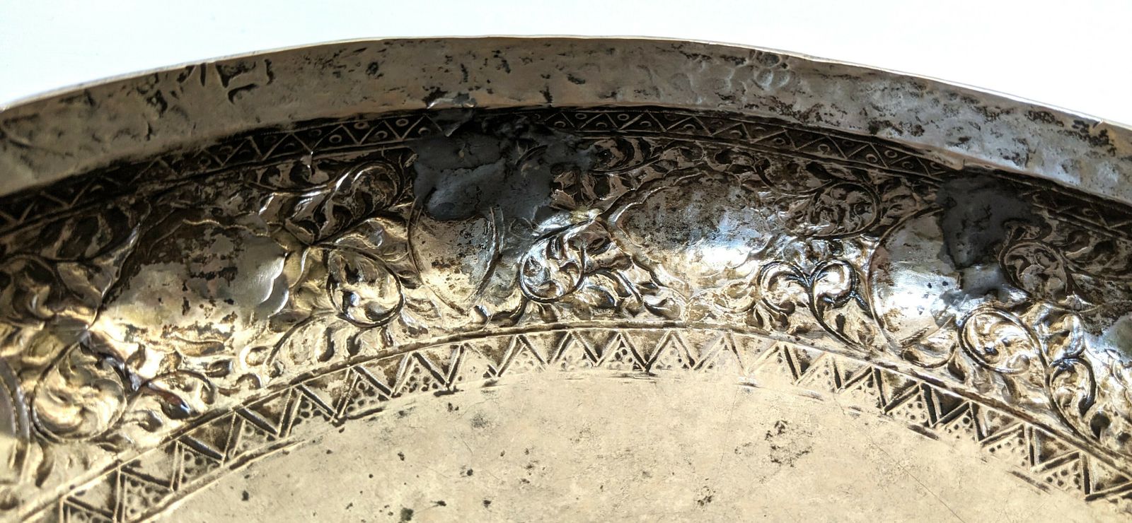 Antique Islamic Malay Large Silver Bowl With Delicately Engraved Relief Decoration photo 700.0