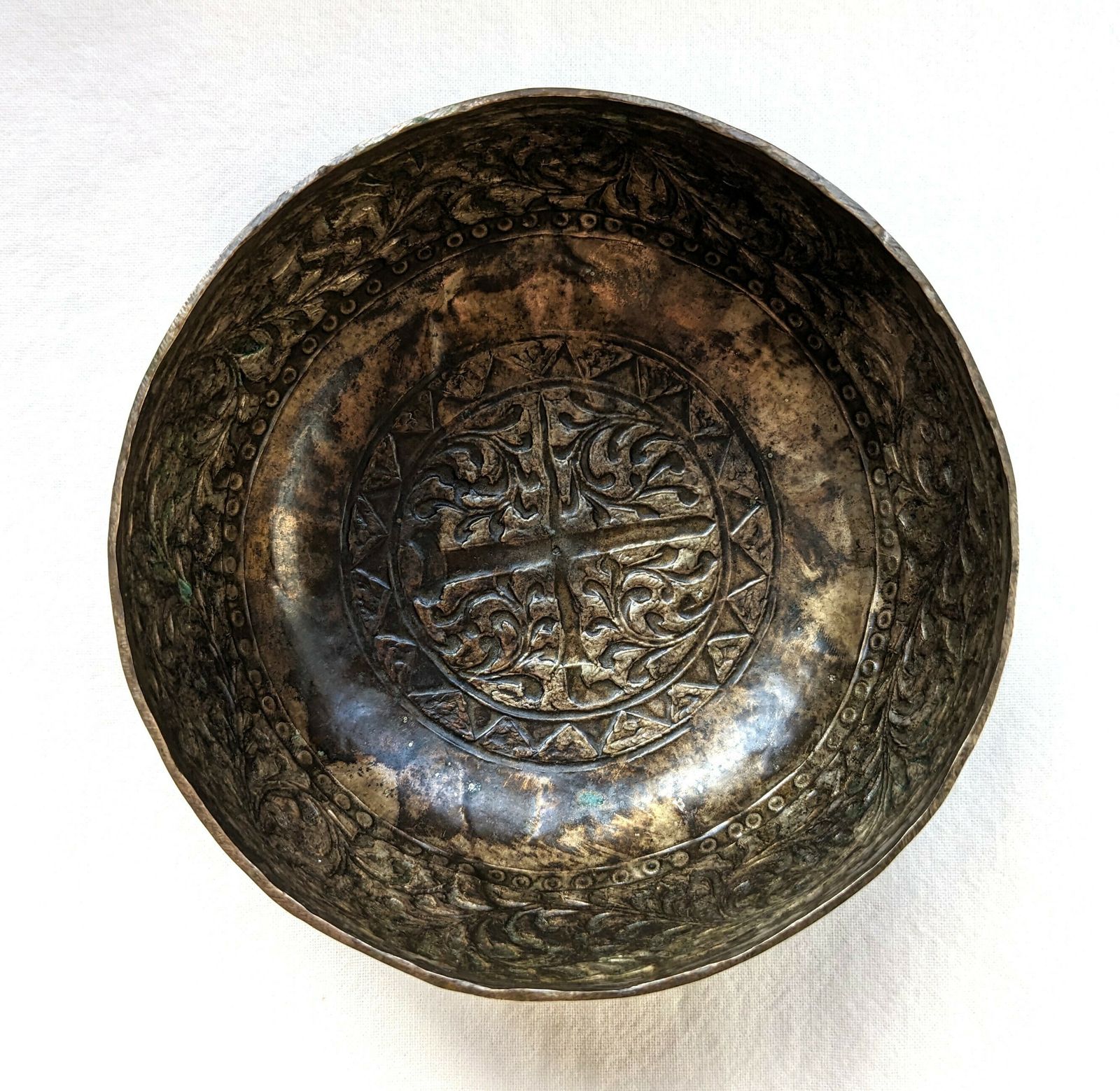 Antique Islamic Malay Small Silver Bowl With Engraved Relief Decoration photo 480.0