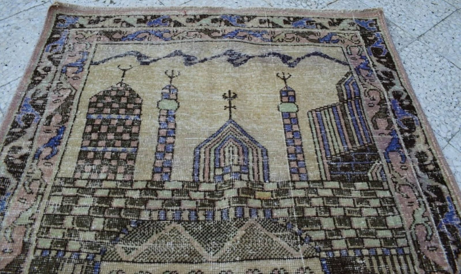 Turkish Pictorial Rug, 1970s, Vintage photo Textiles
