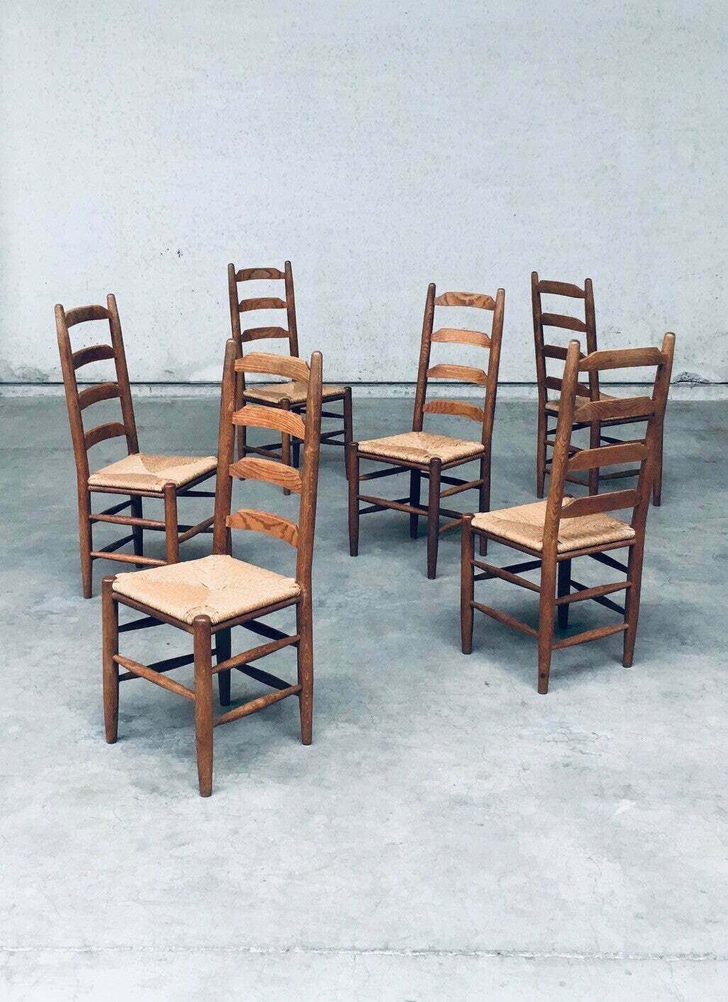 Rustieke Handgemaakte Eiken Eetkamerstoelen Met Biezen Zitting, België Ca. Jaren 1960 photo 1450.0