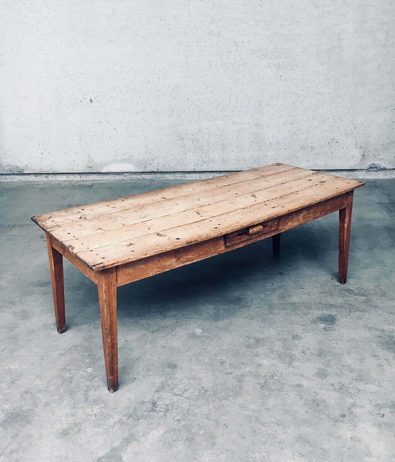 Franse Country Design Grenen Eettafel Met Lade, Frankrijk Ca. Jaren 1930 photo 2500.0