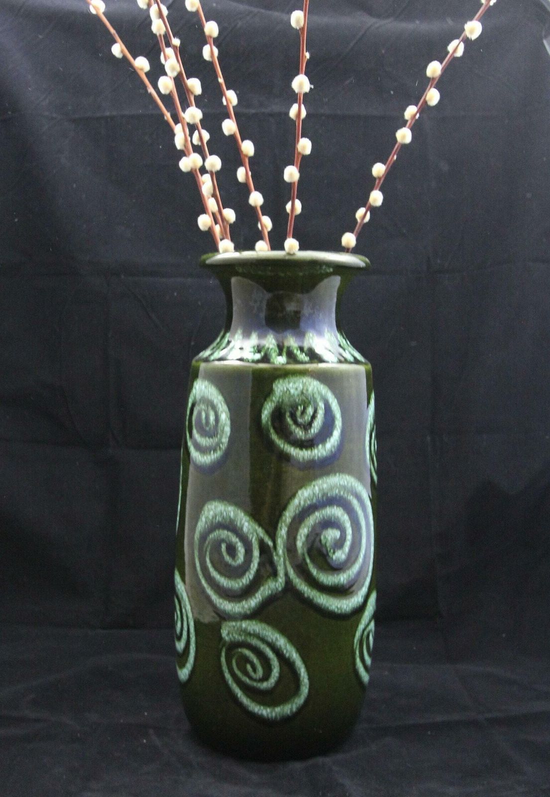 photo furniture Glorious Scheurich West German Pottery Floor Vase In Deep Green High Gloss Glaze With Pale Green/White Contrast Spiral Design