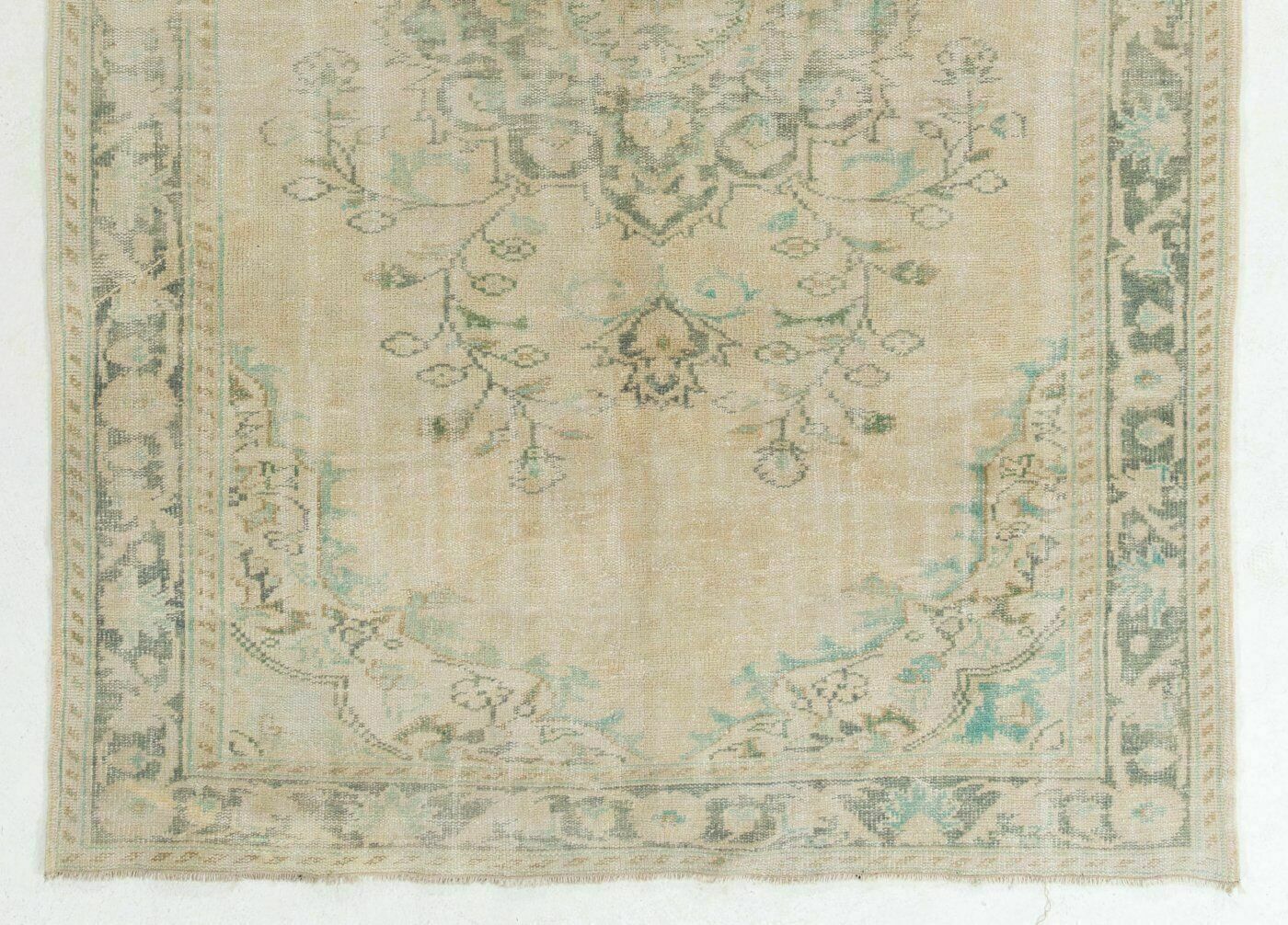 6.2x9 Ft Fine Hand Knotted Area Rug With Medallion Design In Neutral Tones photo for sale