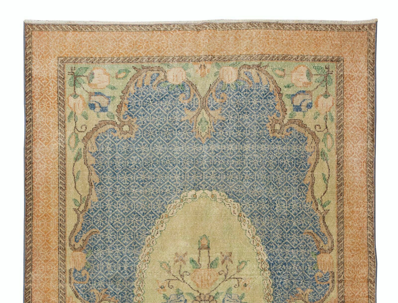 Mid 20th Century Hand Knotted Floral Turkish Wool Area Rug photo Textiles