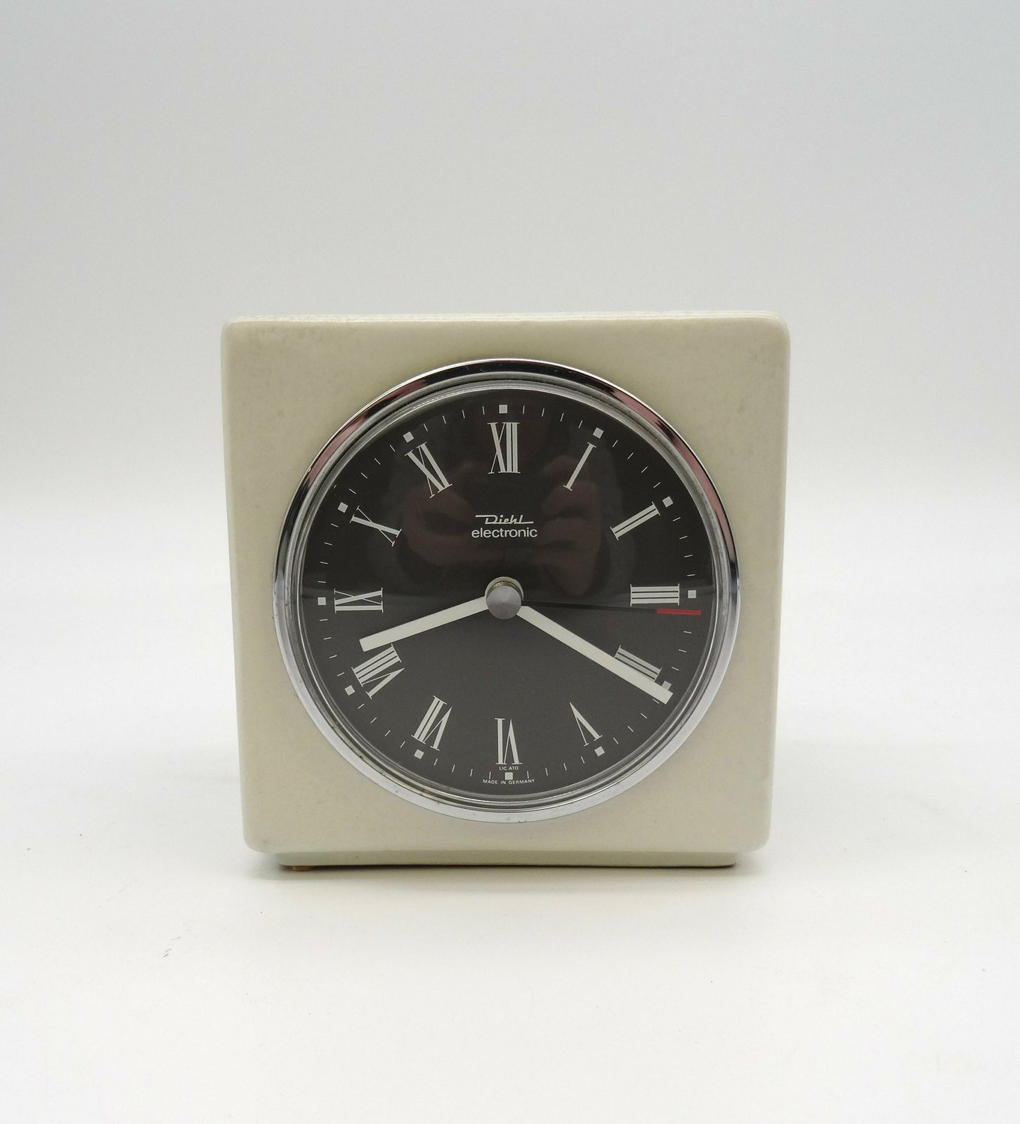 Opvallende Mid Century Minimalistische Keramische Bureauklok Van Diehl photo Woonaccessoires