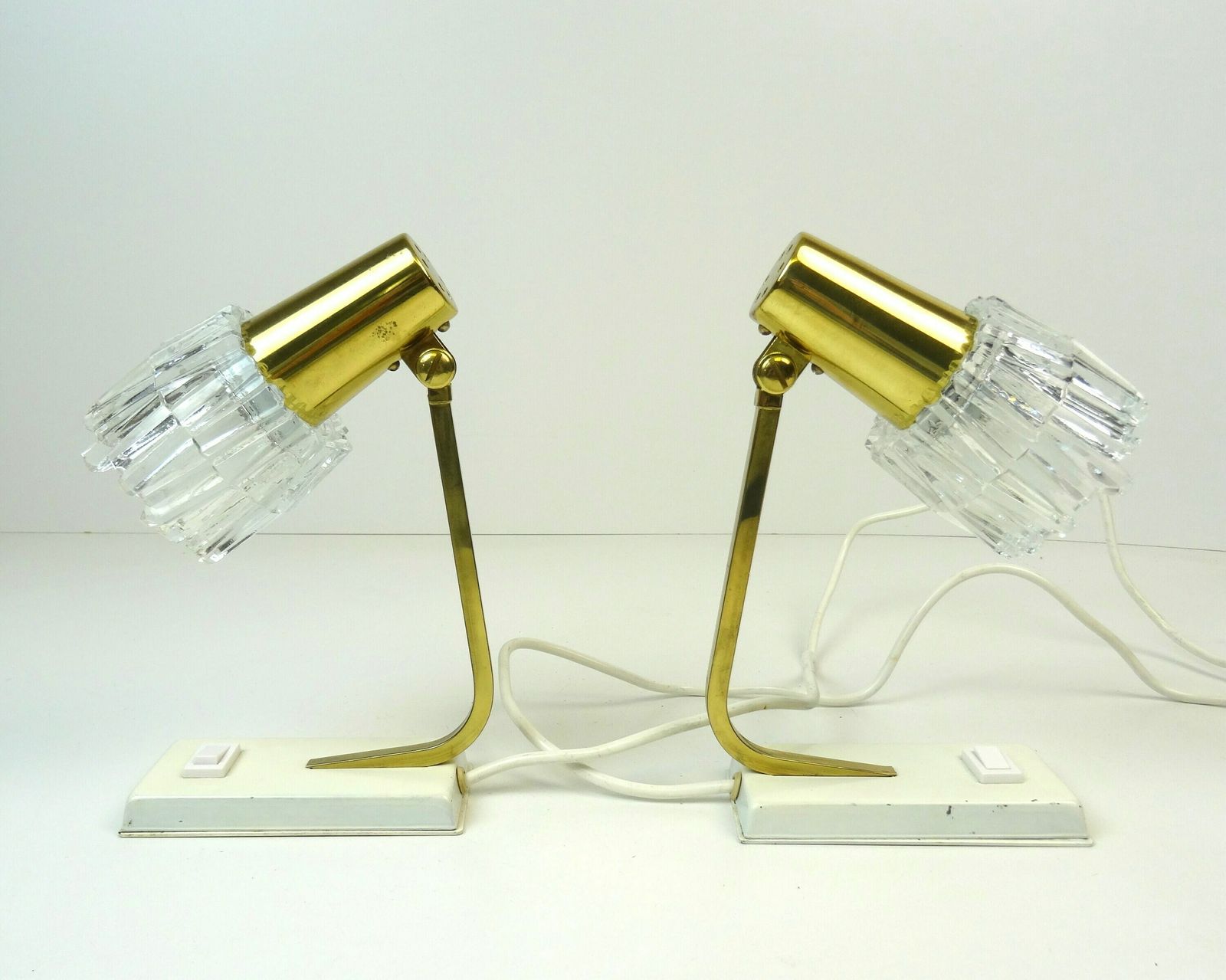 Rare Mid Century Brass & Ice Glass Hollywood Regency Pair Bedside Desk Lamps photo for sale