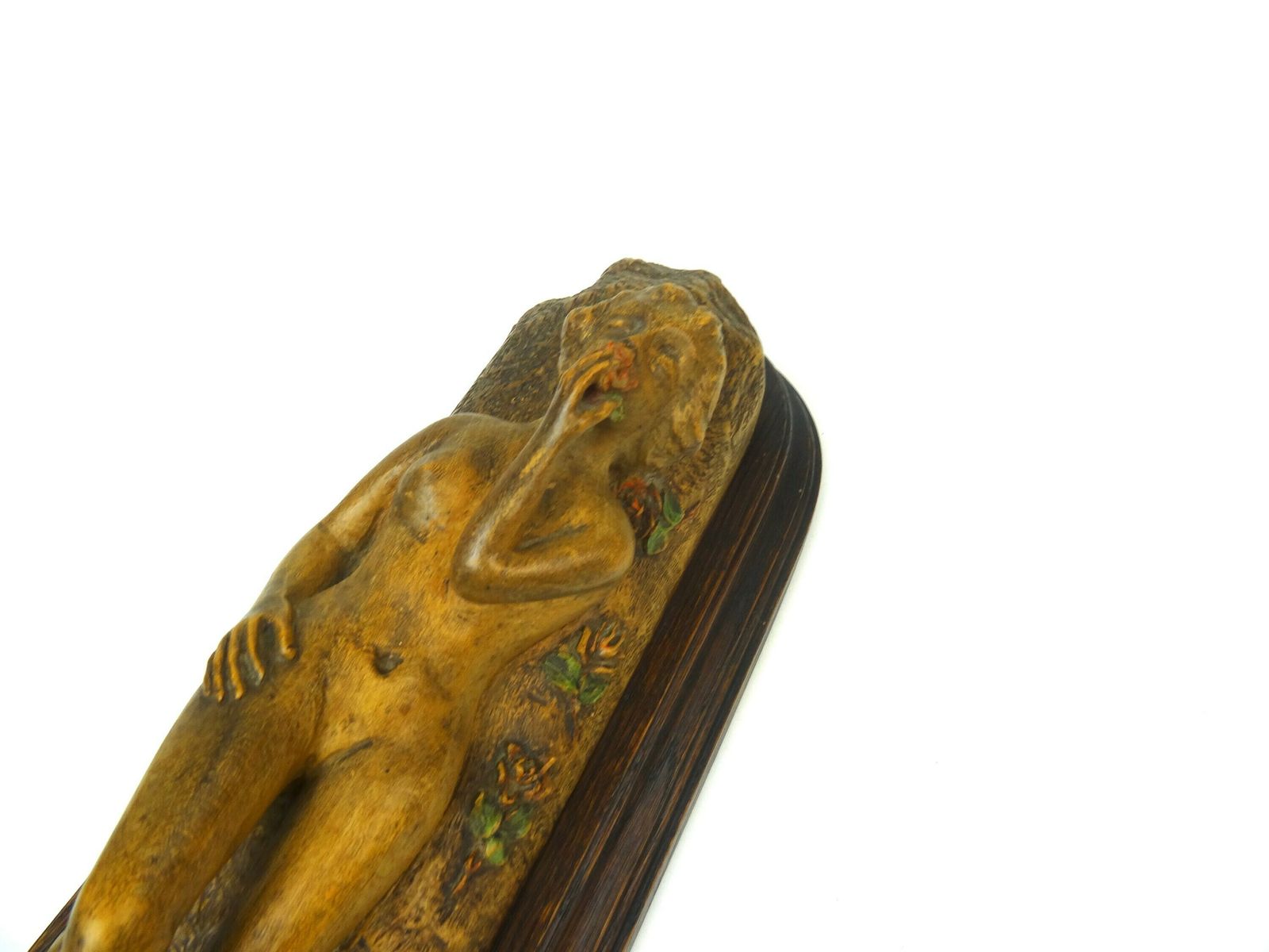 Antiek Oostenrijks Houten Sculptuur Van Naakte Vrouw Met Rozen, Handgesneden, Art Nouveau, Ca. 1890, Gesigneerd A. Stejer photo for sale