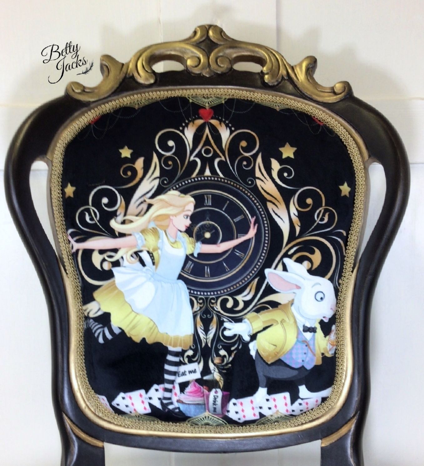 Alice In Wonderland Occasional Louis Chair photo vinterior