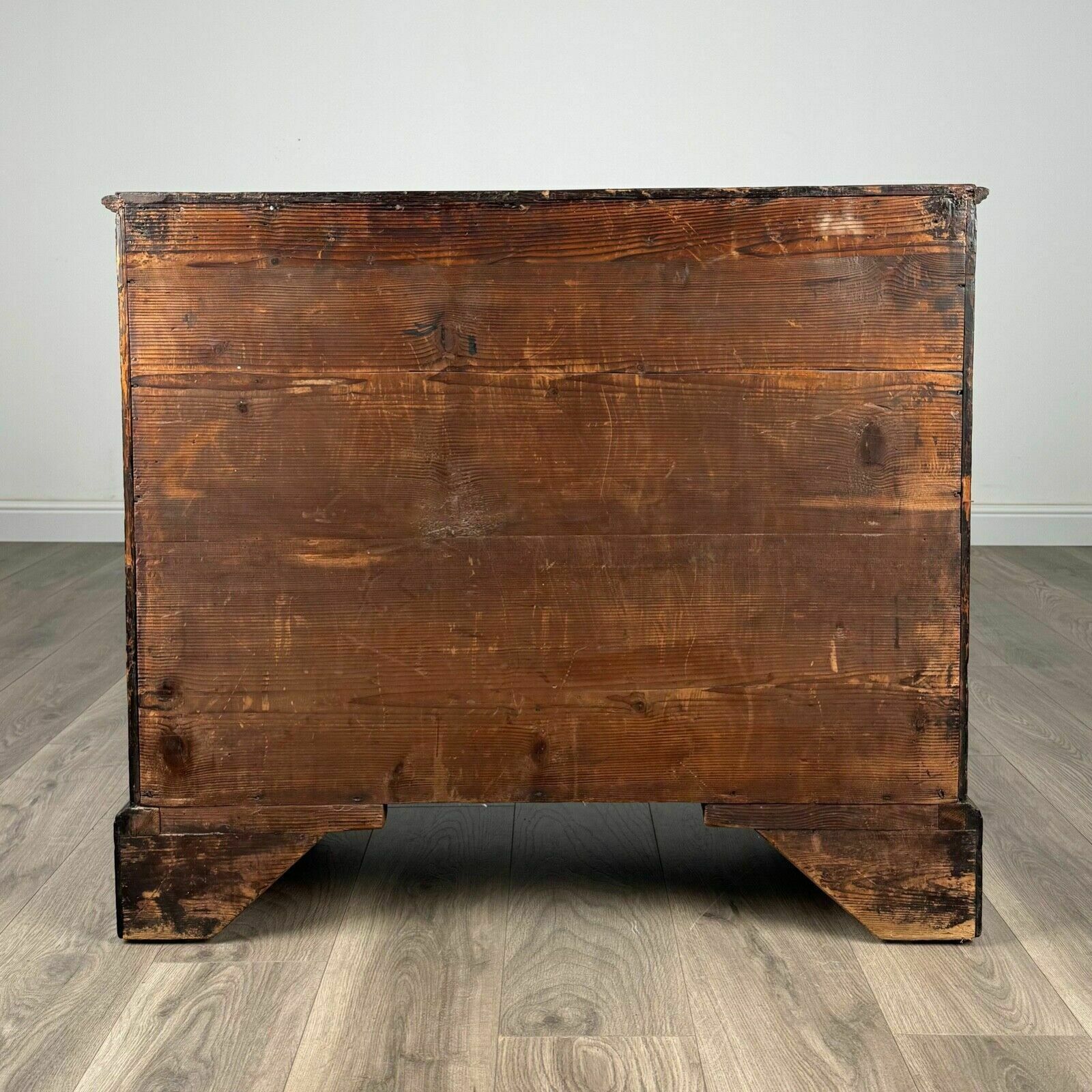 Antique 18th Century Chest Of Drawers In Mahogany photo 585.0