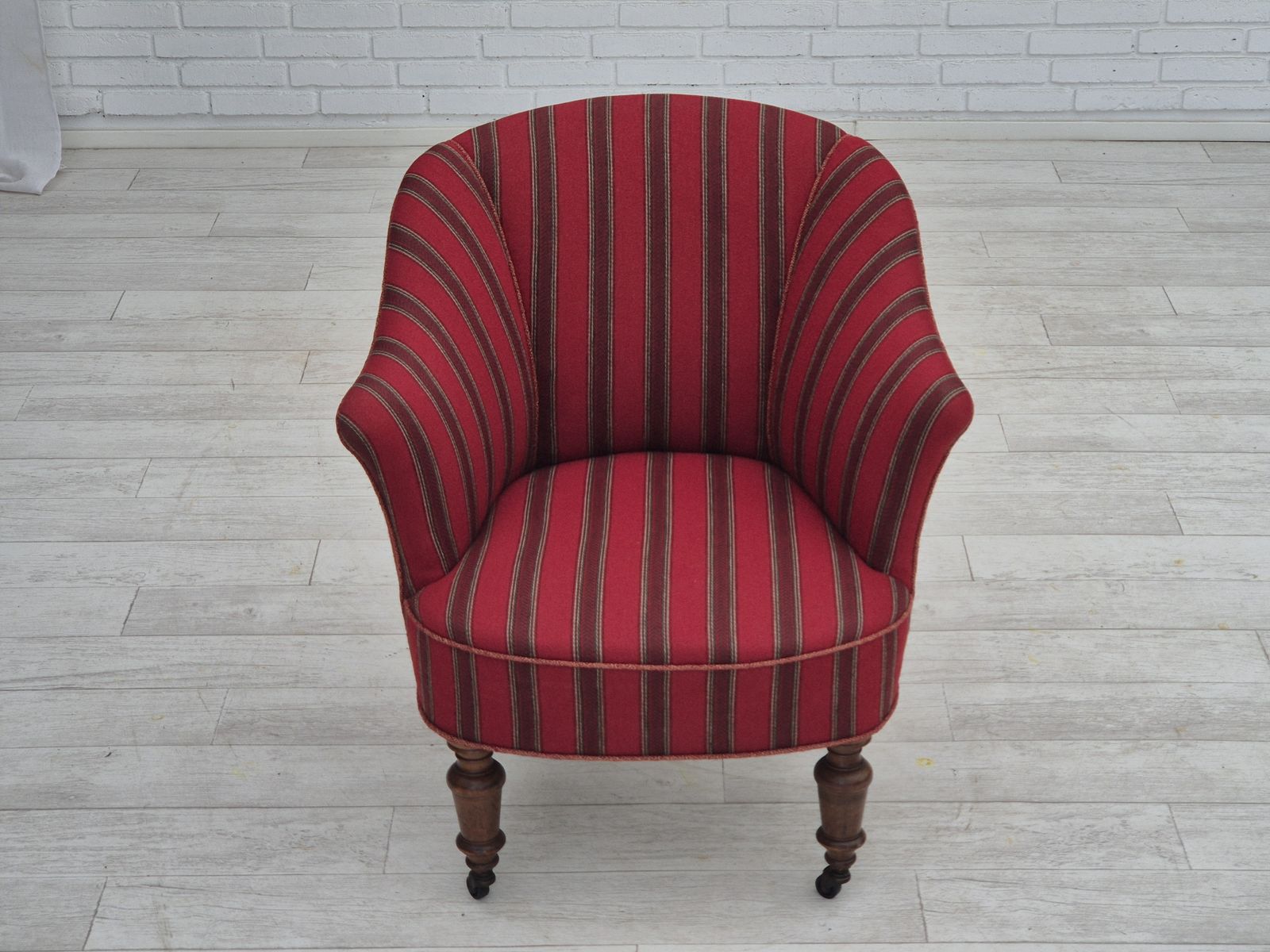 photo furniture 1950s, Danish Lounge Chair, Original Condition, Red Furniture Wool.