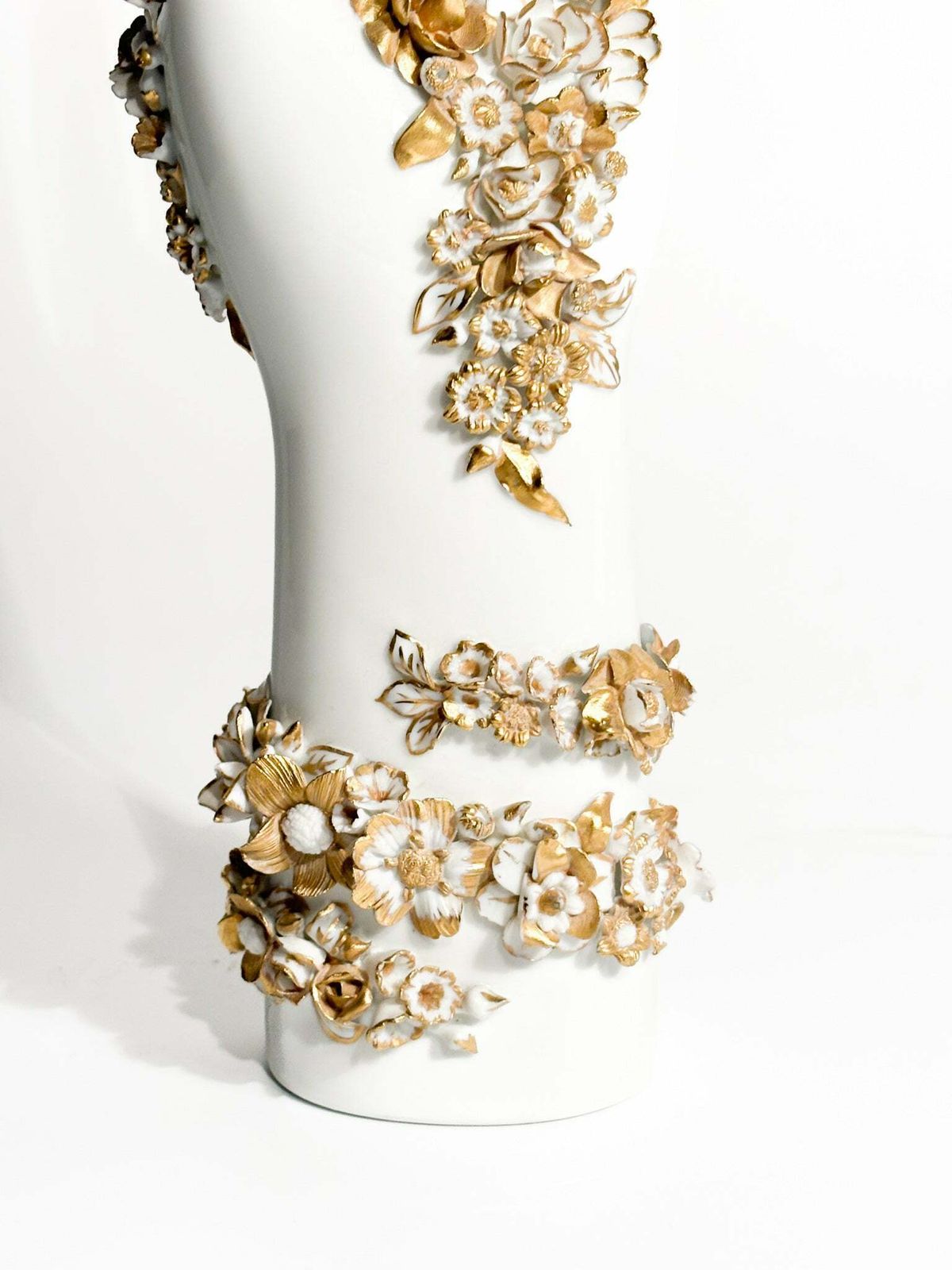 White And Gold Flowered Hand Art By Gio Ponti For Richard Ginori 1980s photo Art