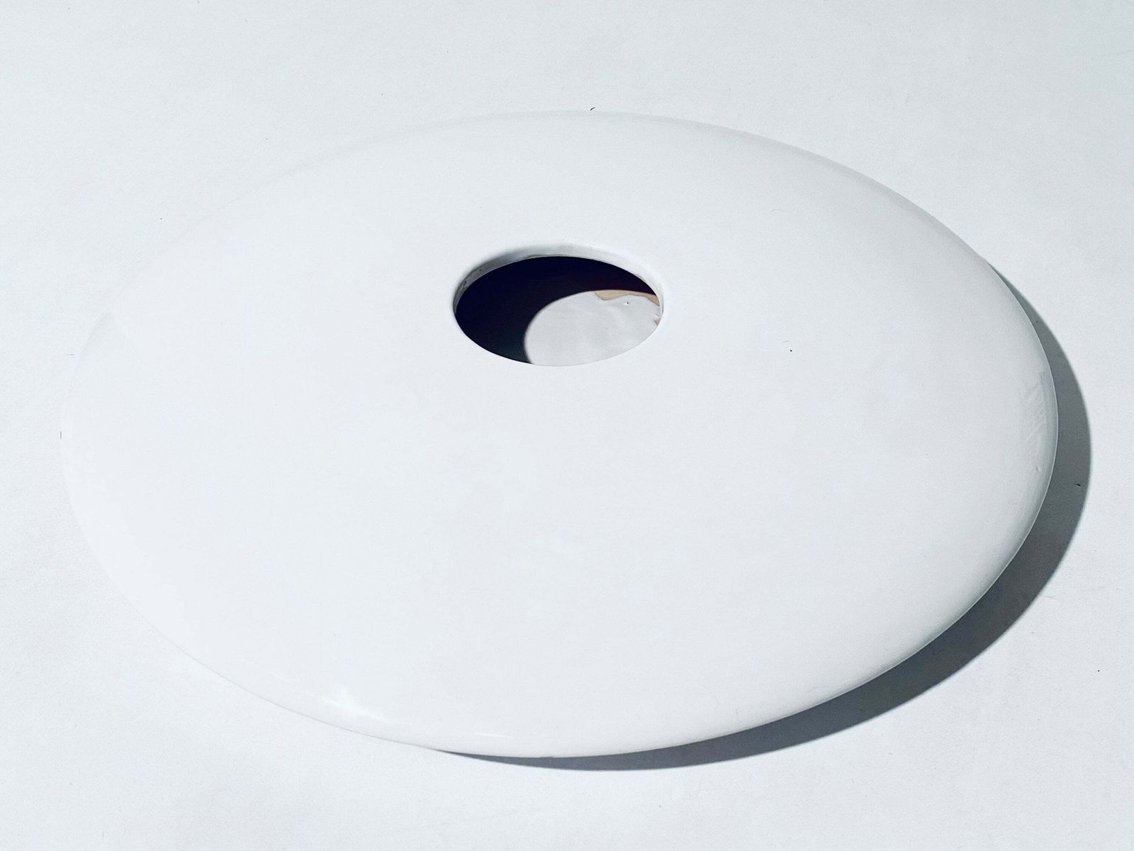 Extravagant Round Design White Ceramic Wall Vase / Vintage Elegant Decor photo vinterior