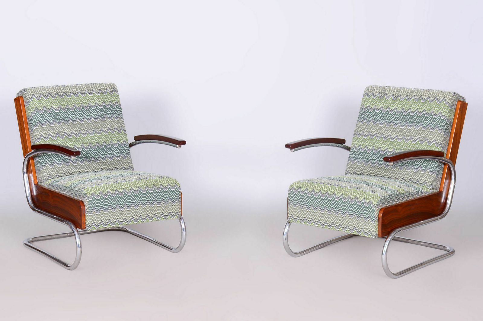 Restored Art Deco Armchair, Beech, Spruce, Walnut, Chrome, Czech, 1930s photo vinterior