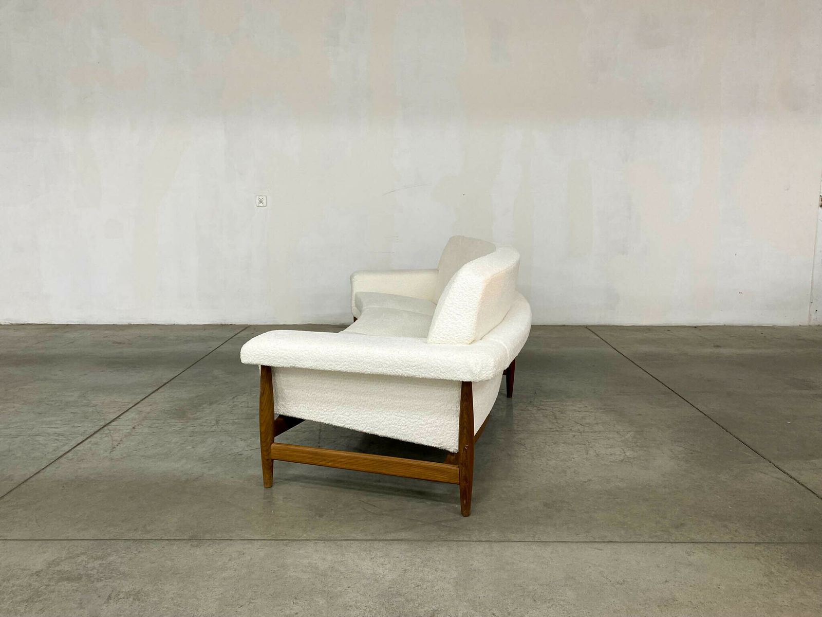 Tv Sofa In Teak White Bouclette By Johannes Andersen For Trensum, 1958 photo vintage