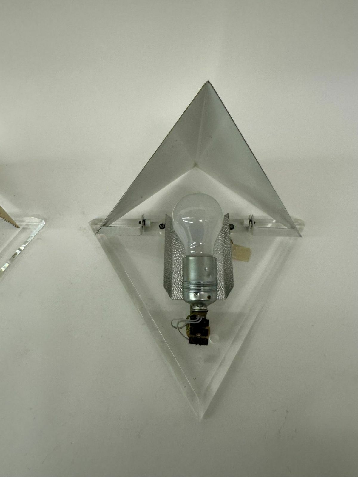 Set Of 2 Lucite Wall Lamps Gold , 1970’s photo vinterior