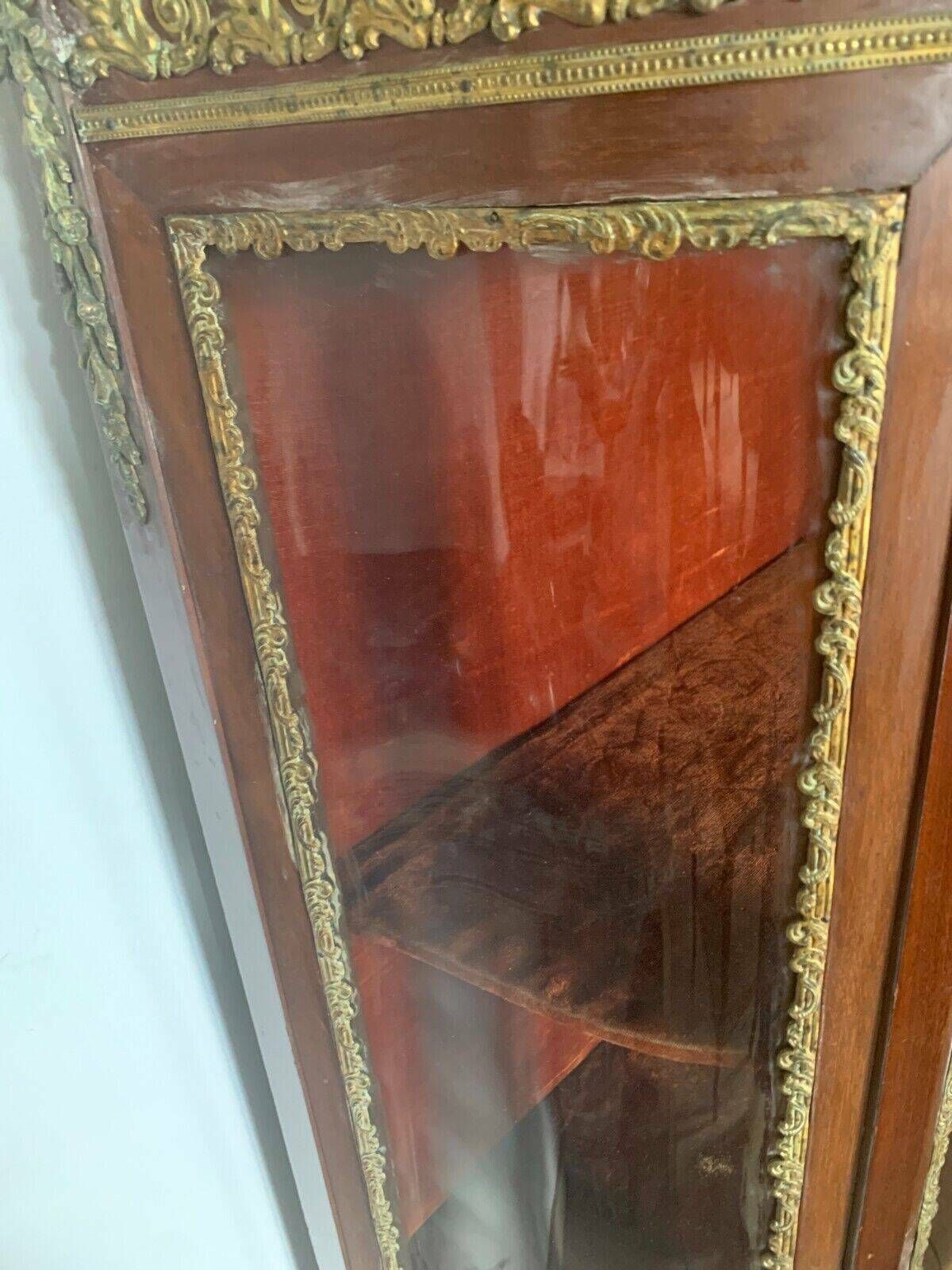 Napoleon III Showcase In Mahogany And Chiseled Bronze 20th Century photo for sale