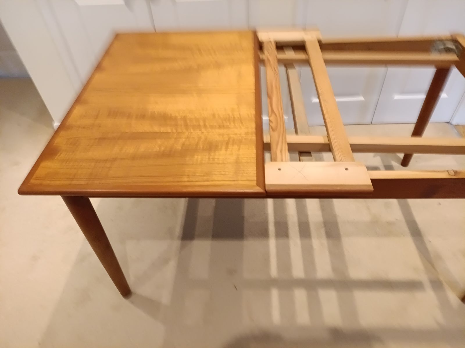photo vintage Matching Dining Table And 6 Chairs.  Schionning And Elgarrd