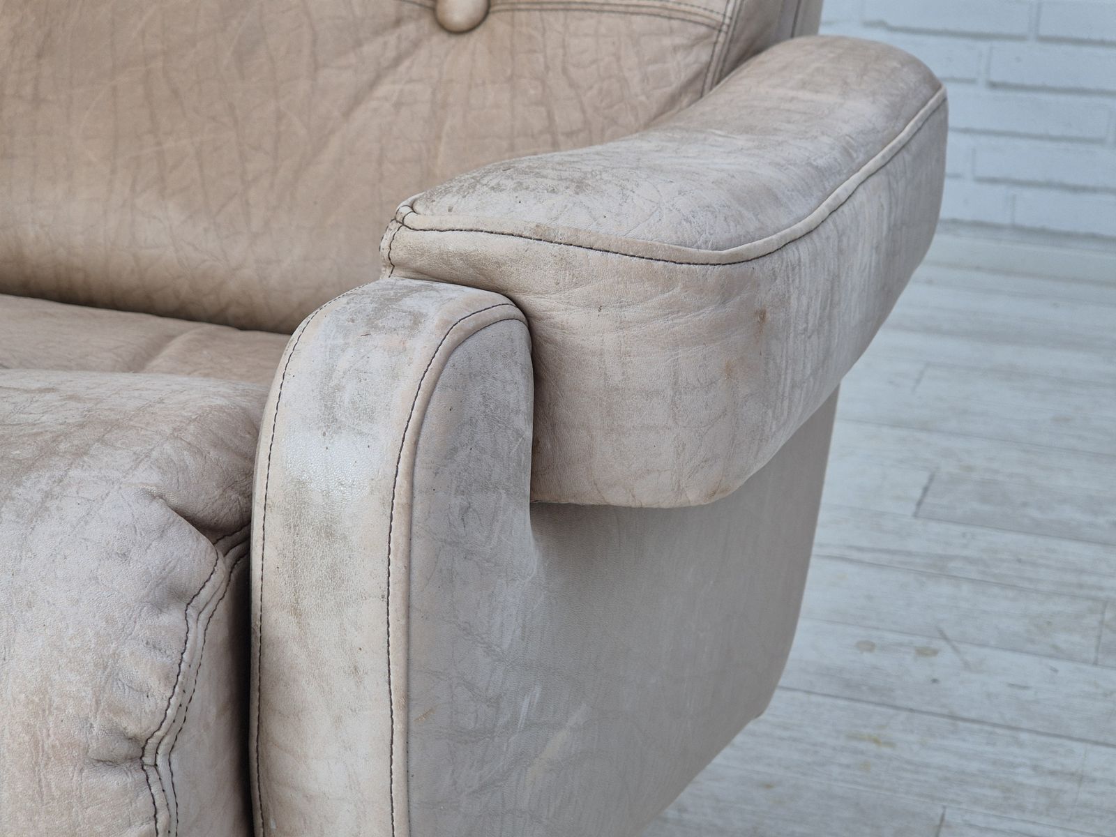 1970s, Scandinavian 2 Seater Sofa, Original Very Good Condition, Leather. photo vintage
