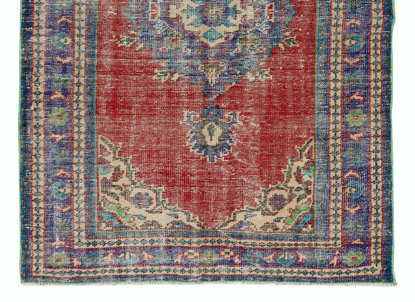 Traditional Vintage Hand Knotted Turkish Wool Rug With Medallion Design photo 312.0