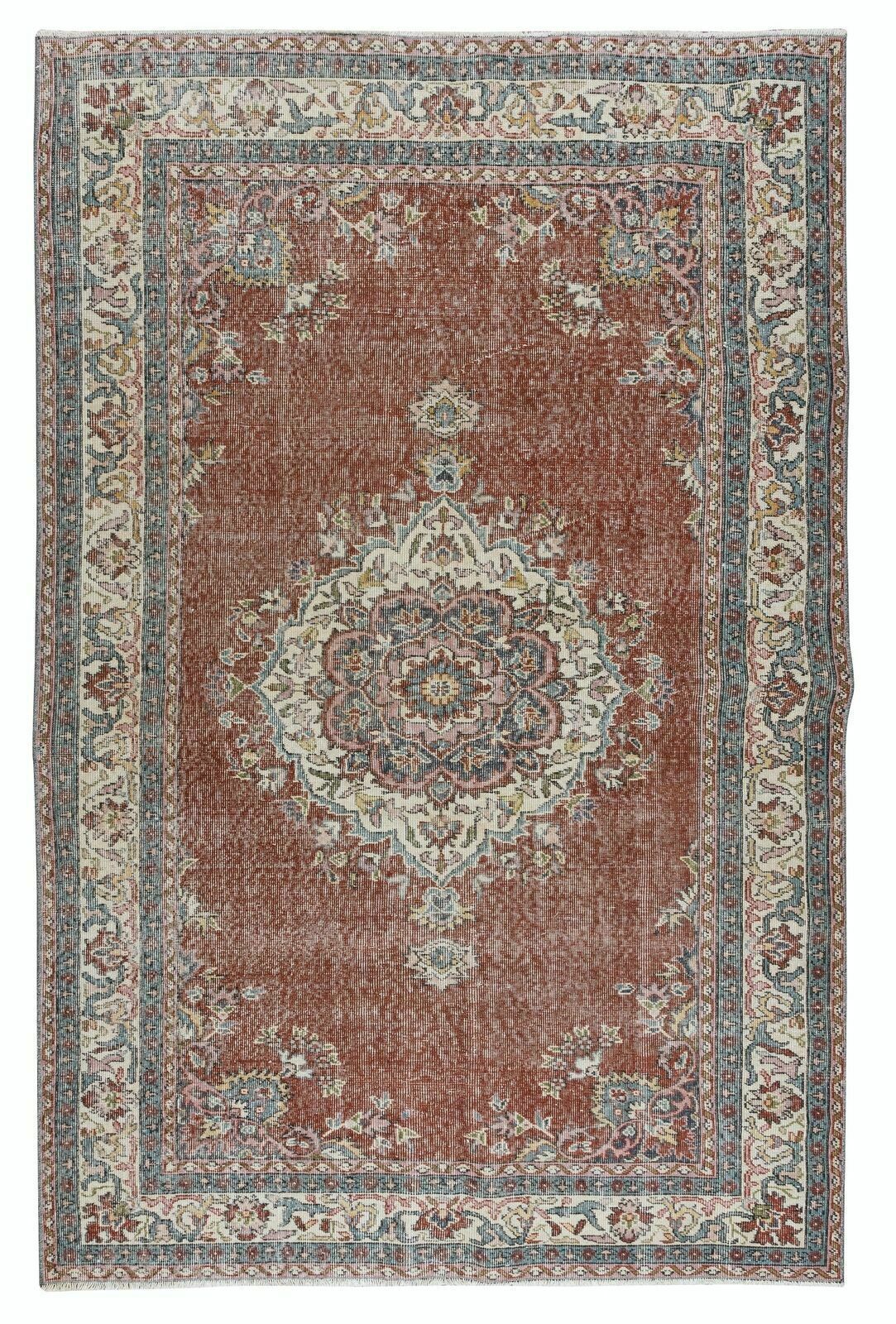 5.4x8.5 Ft Traditional Vintage Hand Knotted Turkish Rug With Medallion Design