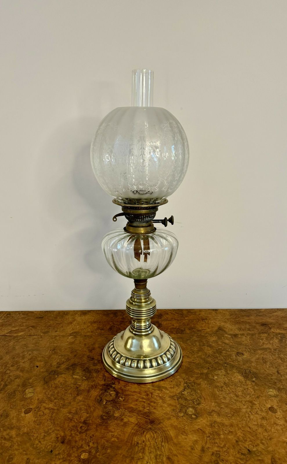 Quality Antique Brass Oil Lamp