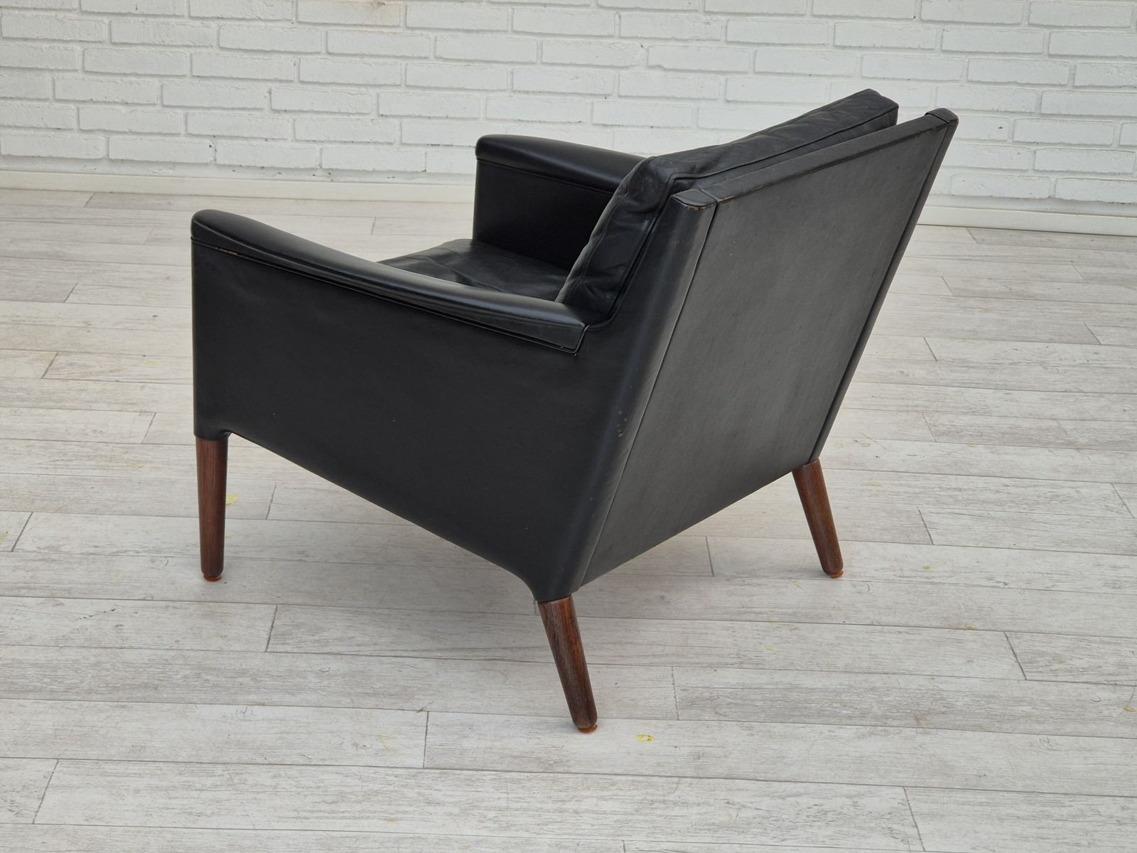 1790.0 1960s, Danish Design By Kurt østervig, Lounge Chair Model 55, Leather, Rosewood Legs, Original Condition. photo