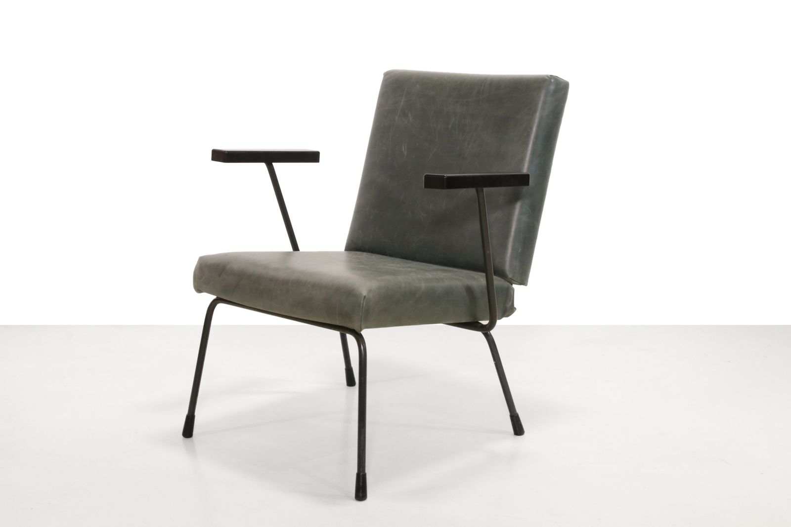 Gispen 1401 Armchair By Wim Rietveld In Green Leather photo furniture