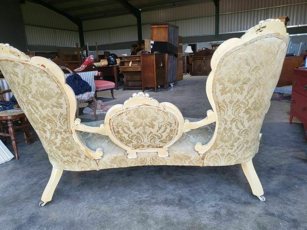 photo furniture Antique French Louis Cream Wood Frame Sofa Love Seat Cabriole Legs