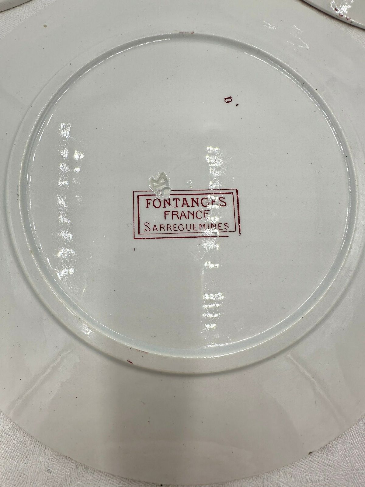 Sarreguemines Red Plates Set Of 20 Plates, Fontanges Dinner Soup And Dessert Plates, Ironstone Tableware Service photo 535.0