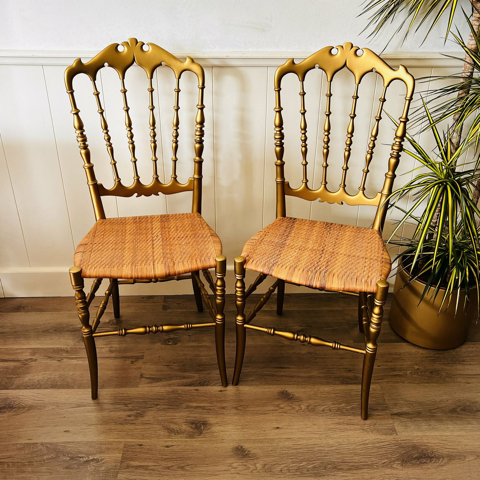Set Of Chiavari Dining Room Chairs By Fratelli Levaggi, Italy 1950s photo for sale