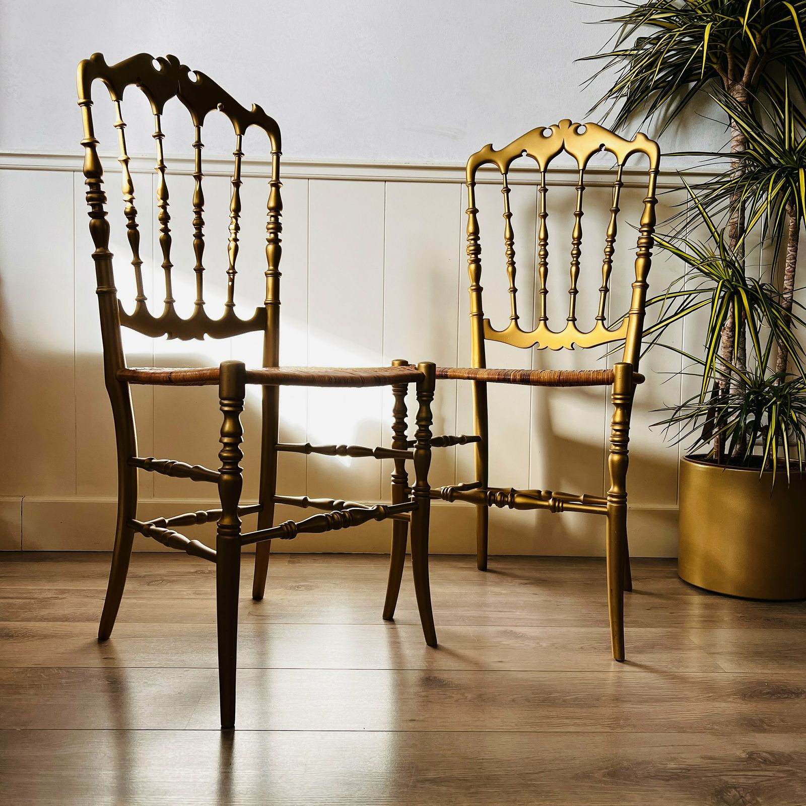 Set Of Chiavari Dining Room Chairs By Fratelli Levaggi, Italy 1950s photo Furniture