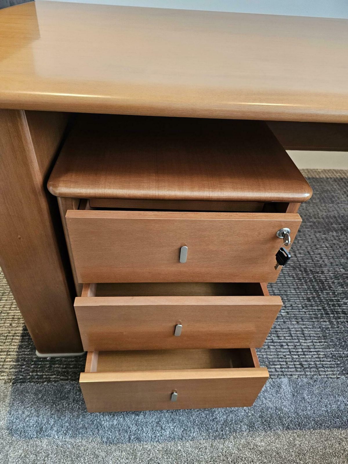 Large High Quality Stylish Desk With Meeting End & Pedestal, Gloss Finish, Veneered With Curved Edges photo furniture