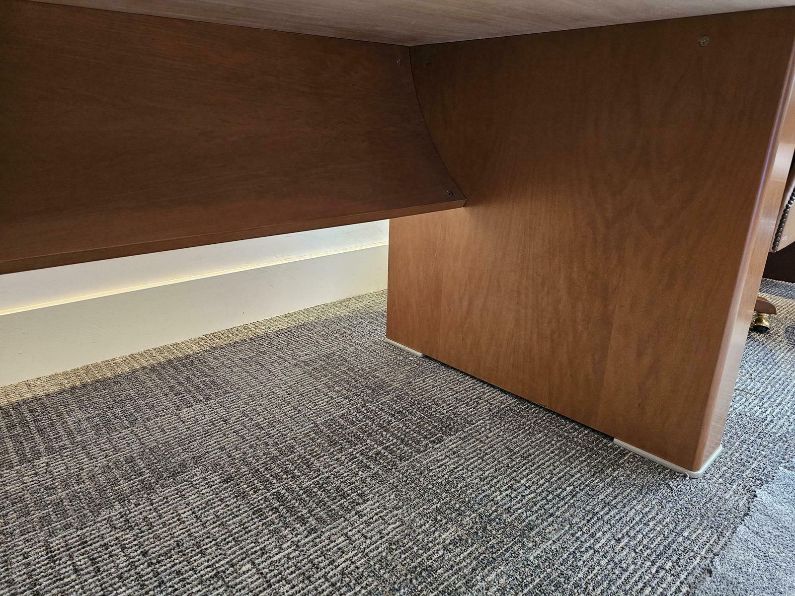 Large High Quality Stylish Desk With Meeting End & Pedestal, Gloss Finish, Veneered With Curved Edges photo vintage