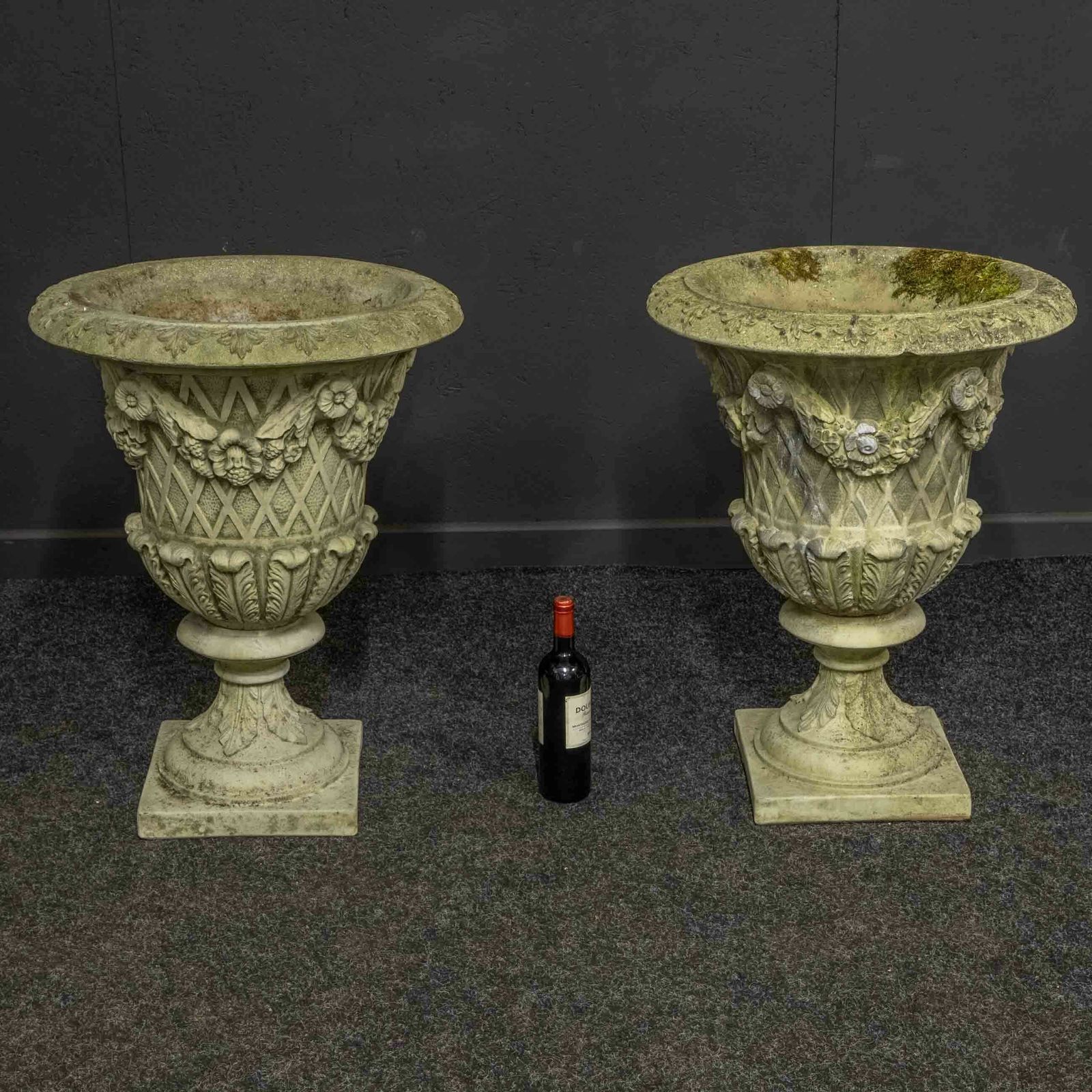 photo furniture Large Garden Urns