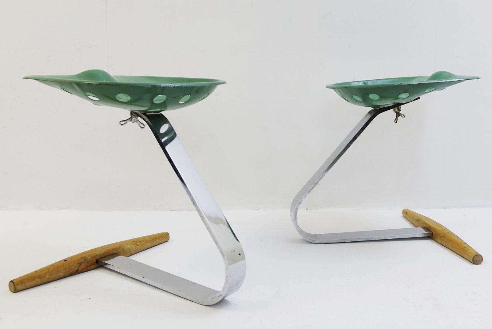 Set Of 4 “Mezzadro Tractor” Stools By Achille & Pier Giacomo Castiglioni photo for sale