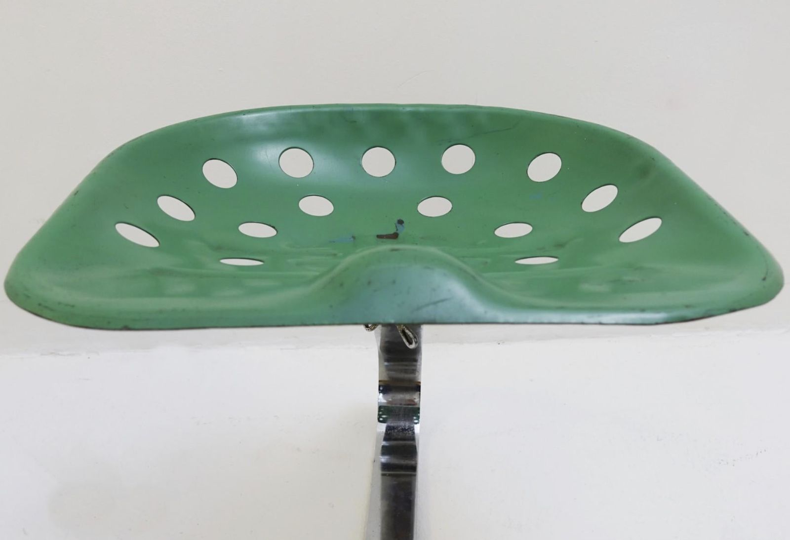 Set Of 4 “Mezzadro Tractor” Stools By Achille & Pier Giacomo Castiglioni photo 5260.0