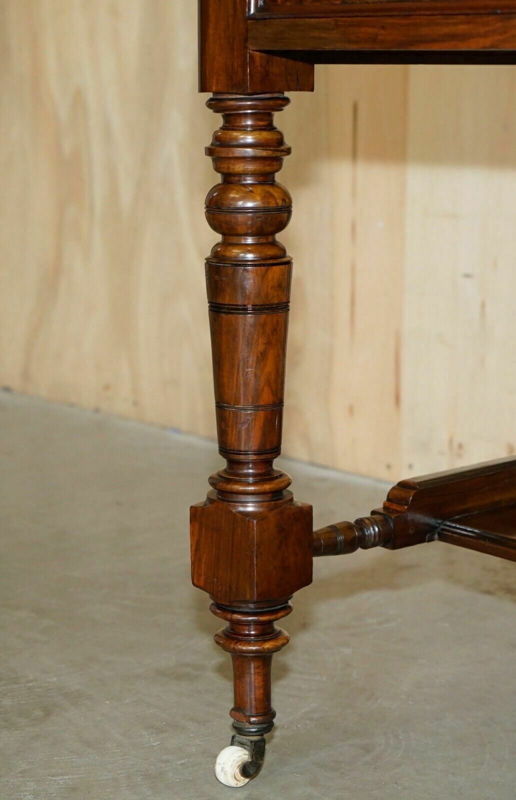 Stunning Antique Victorian Mahogany & Burr Walnut Centre Table Or Small Desk photo 1350.0