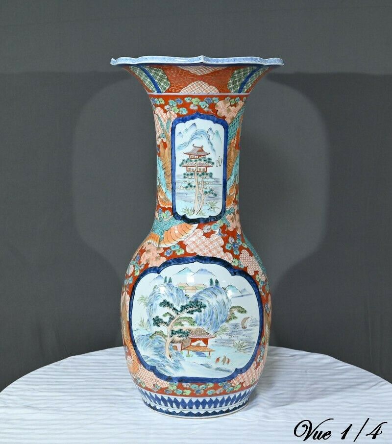 Important Arita Vase, Meiji Era, Japan – Late 19th Century photo vinterior