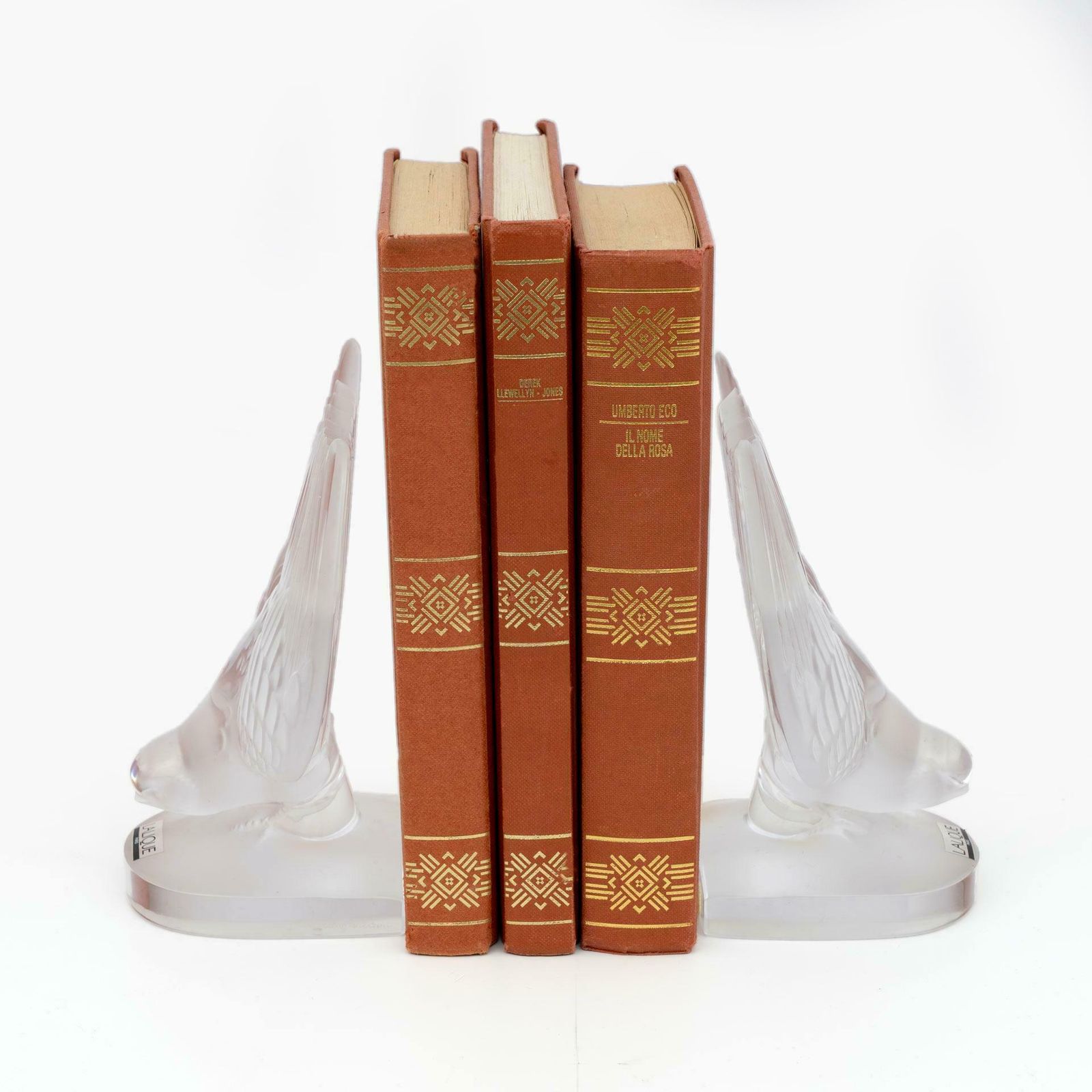 Pair Of Rondini Bookends In Art Deco Crystal By Lalique "Hirondelles" France, 1980s photo vinterior