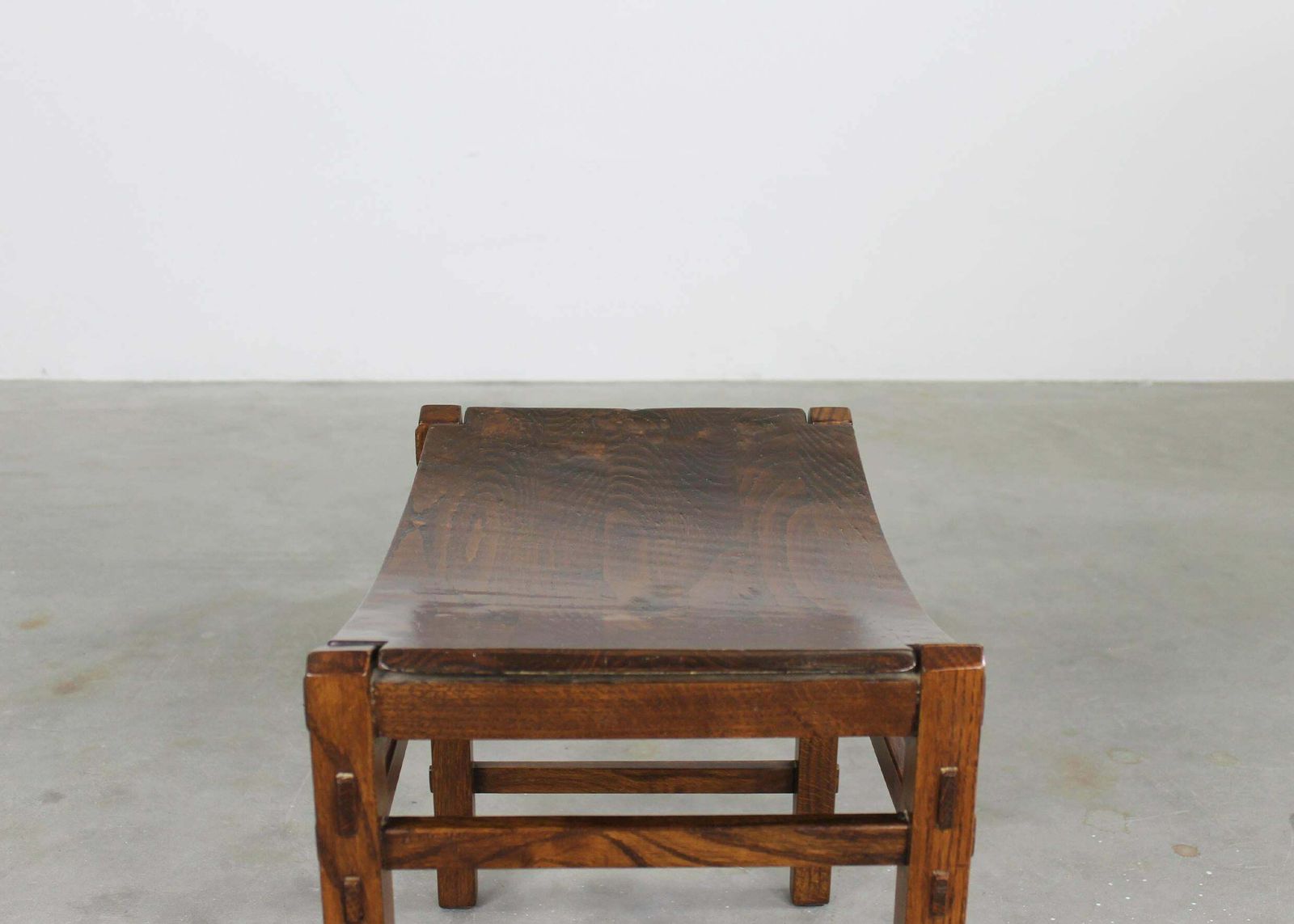 photo vinterior Giuseppe Rivadossi Set Of Two Oak Wood Stools By Officina Rivadossi 1970s