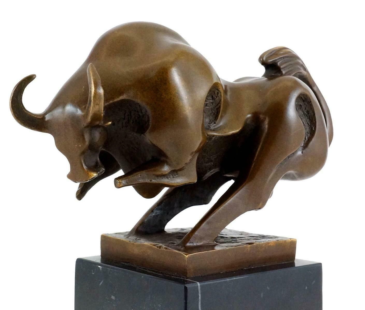 Bronze Sculpture Of A Bull In Motion, 20th Century. photo Art